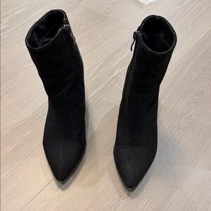 Elegant Black Women's Boots